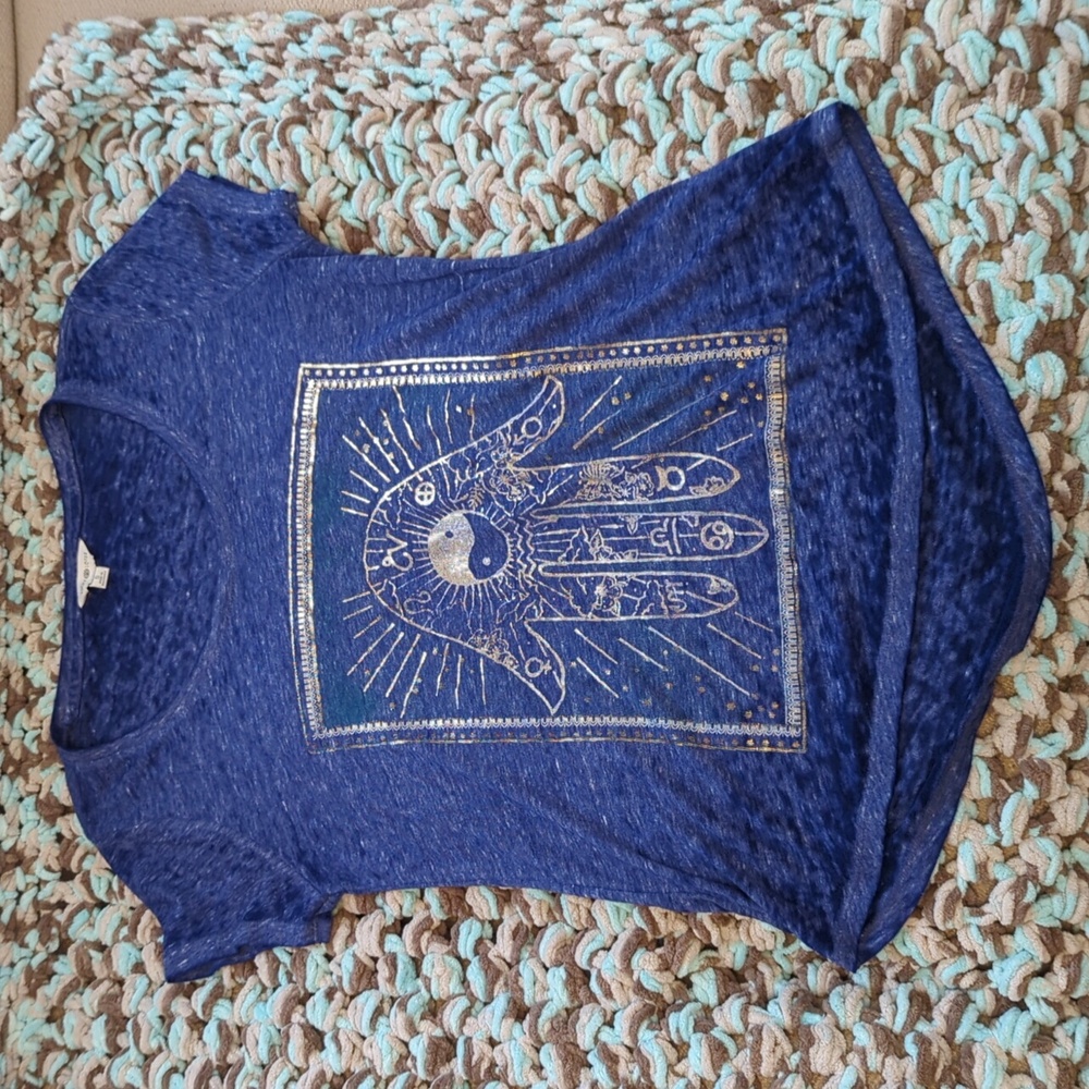 Lucky Brand Lucky Lotus flowy tee size small